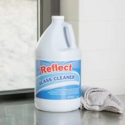 Noble Chemical Reflect 1 Gallon / 128 Oz.Glass / Multi-Surface Spray Cleaner - 4/Case