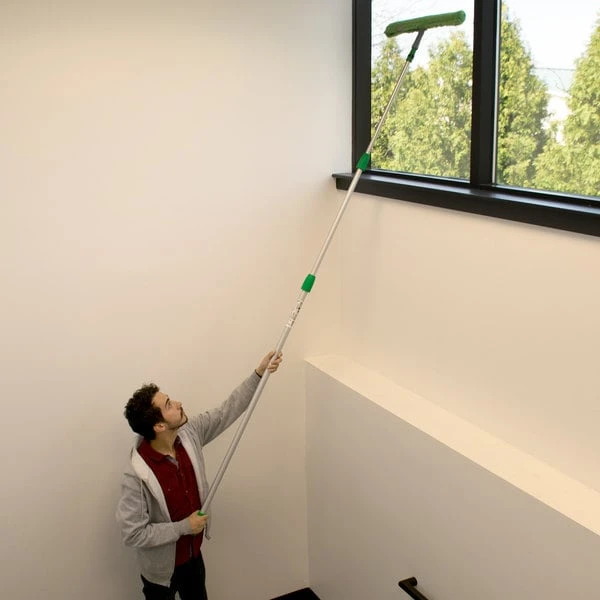 UngerĀ® Unger ED370 OptiLoc 3-Section Telescopic Pole With ErgoTec Locking Cone - 12' - Image 4